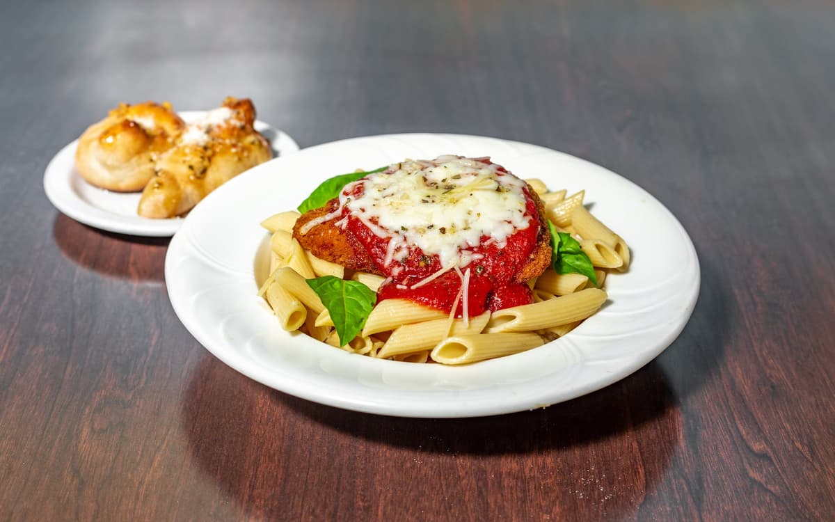 Spaghetti or Penne w/ Chicken Parmigiana